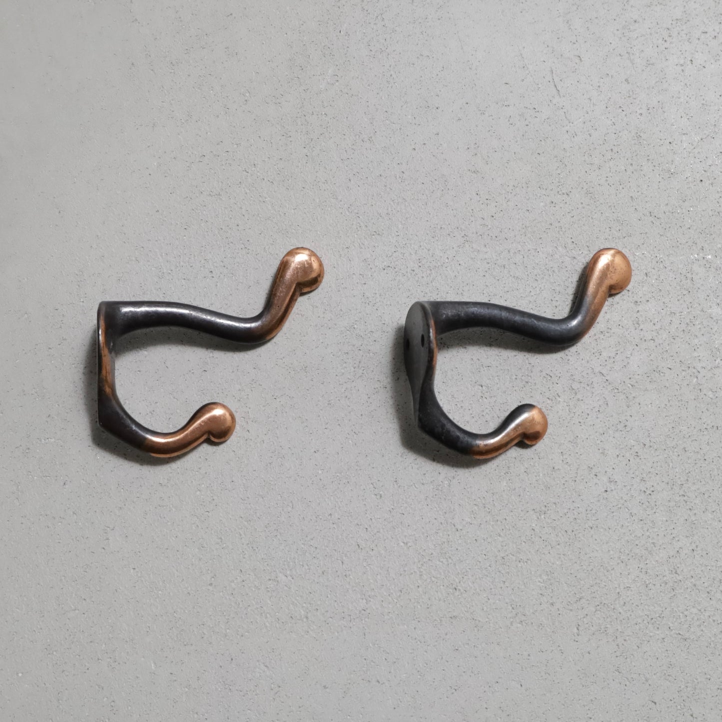 JAPAN COLOR HAT&COAT HOOKS (2PIECES/GOOD CONDITION)