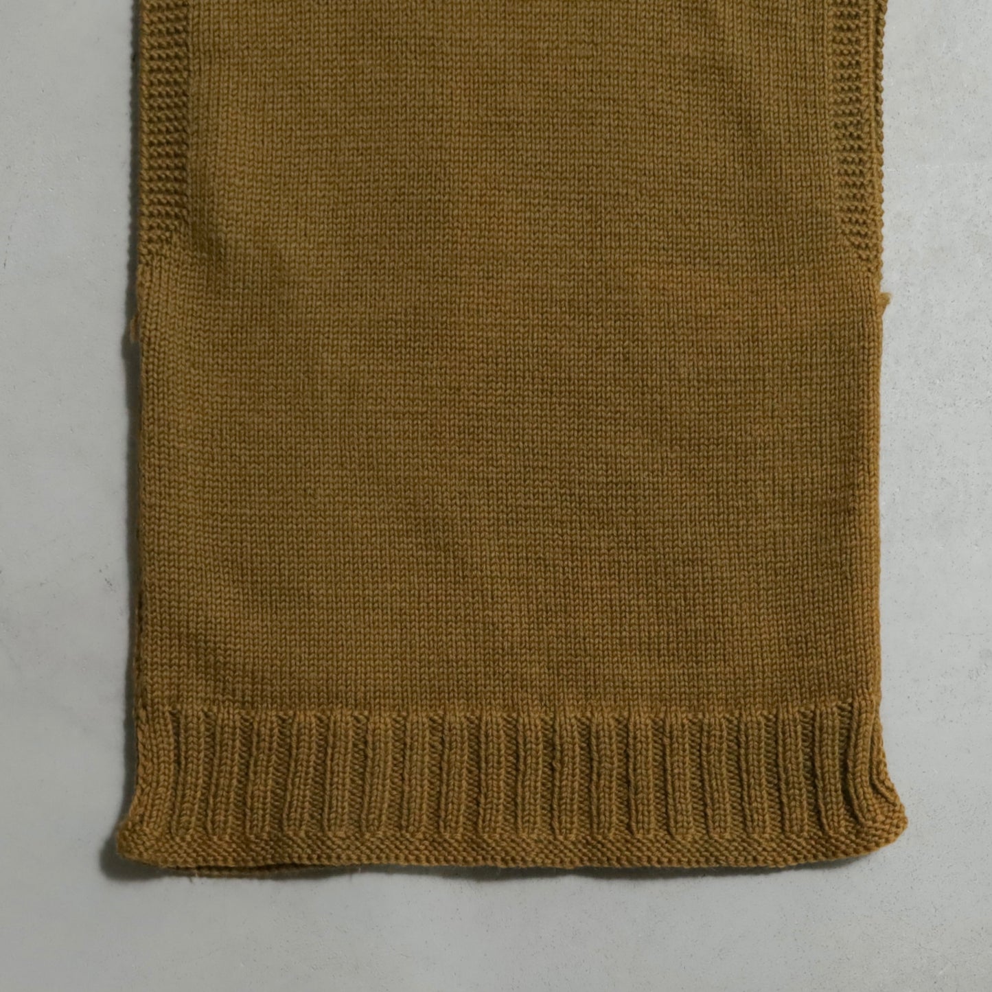 AROUND WWI-WWII AMERICAN RED CROSS KNIT VEST (GOOD CONDITION)
