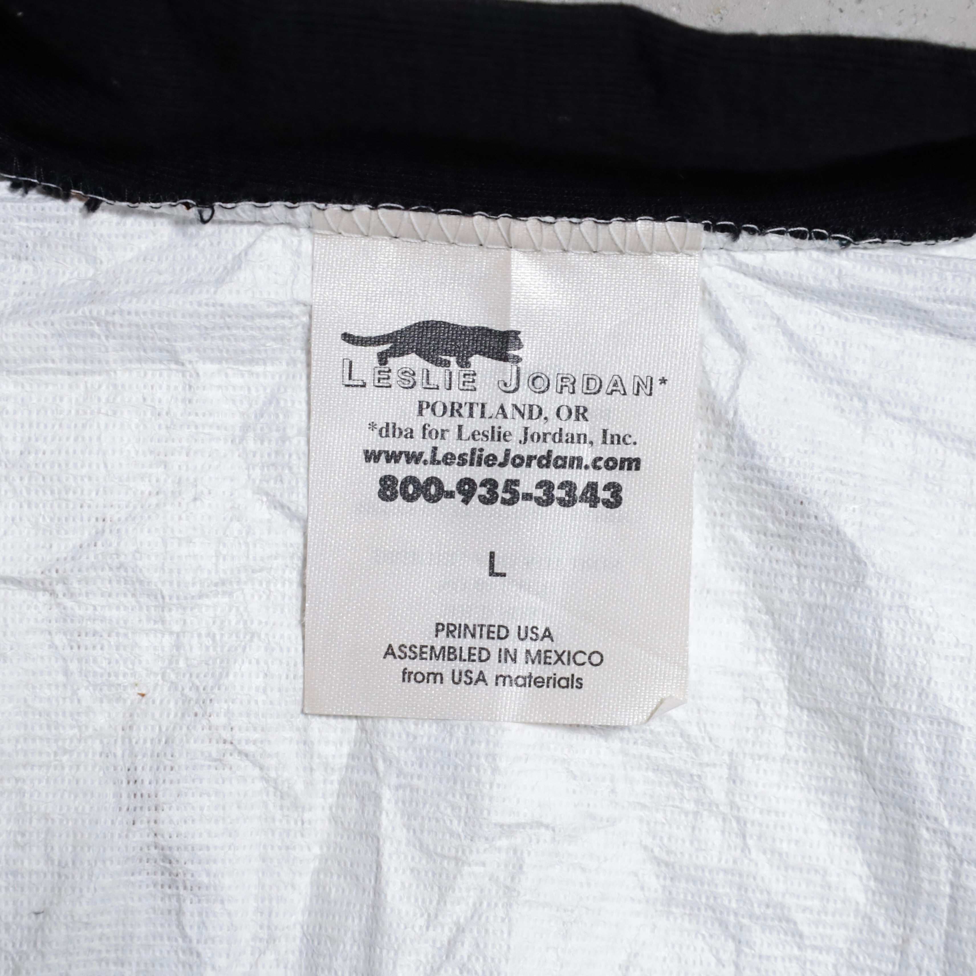 LESLIE JORDAN WORLD MAP PAPER JACKET (LARGE/VERY GOOD CONDITION