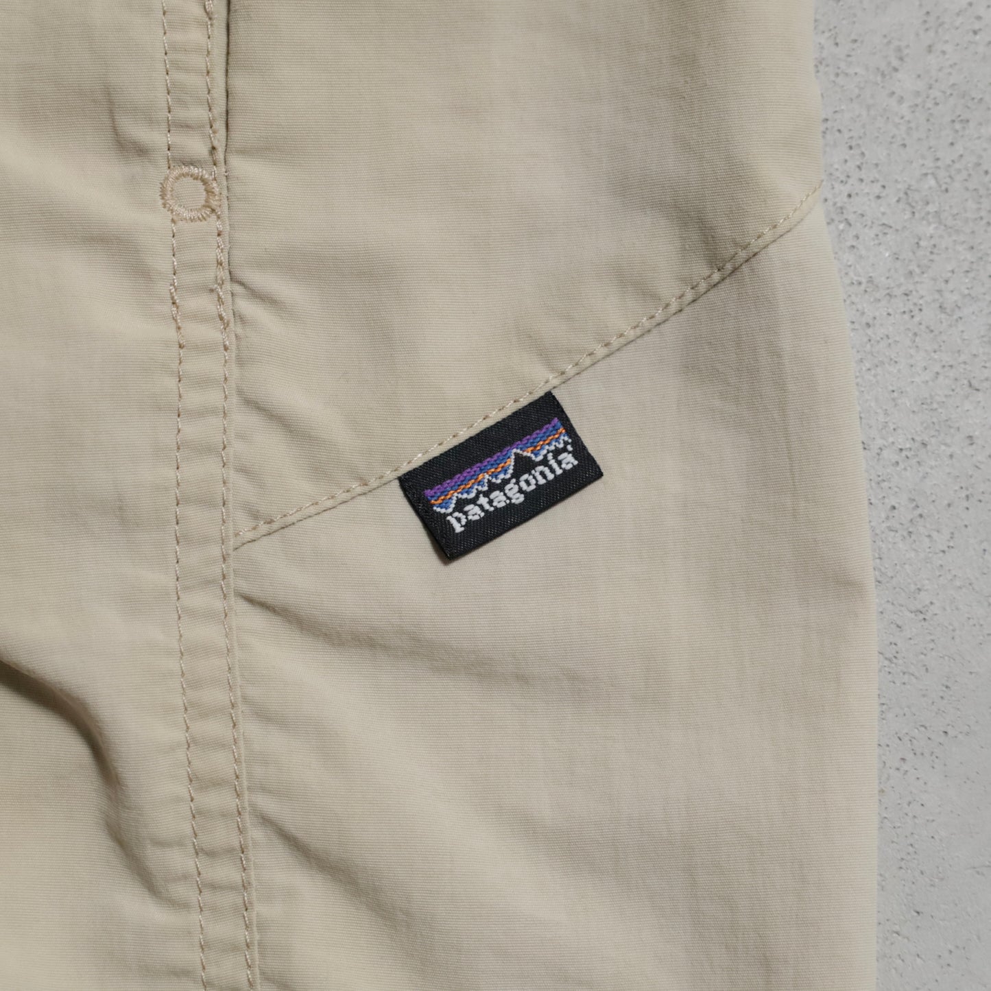 PATAGONIA GI III WATER SHORTS (7 INC/MEDIUM/GOOD CONDITION)
