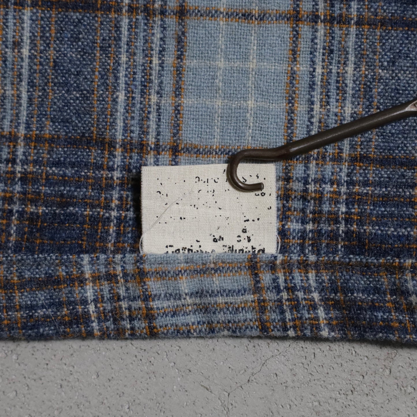 PENDLETON SHADOW PLAID WOOL BOX SHIRT (XLARGE/VERY GOOD CONDITION)
