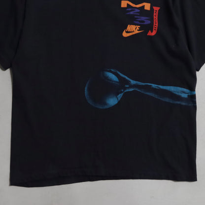 NIKE MICHAEL JORDAN T-SHIRT (MEDIUM/GOOD CONDITION)