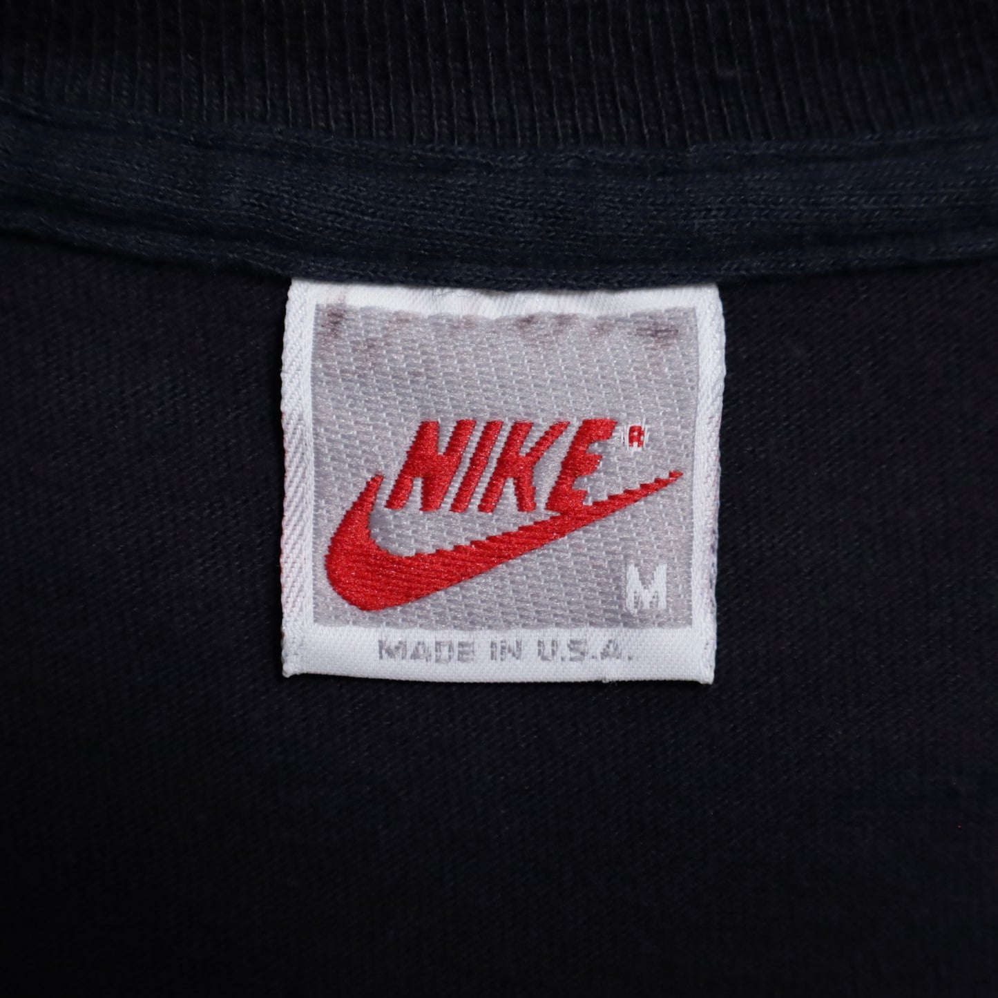 NIKE MICHAEL JORDAN T-SHIRT (MEDIUM/GOOD CONDITION)