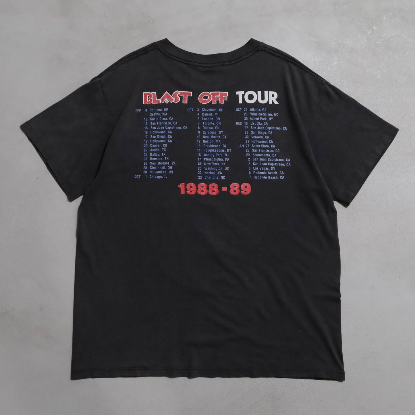 STRAY CATS "BLAST OFF TOUR"  MUSIC T-SHIRT (XLARGE/GOOD CONDITION)