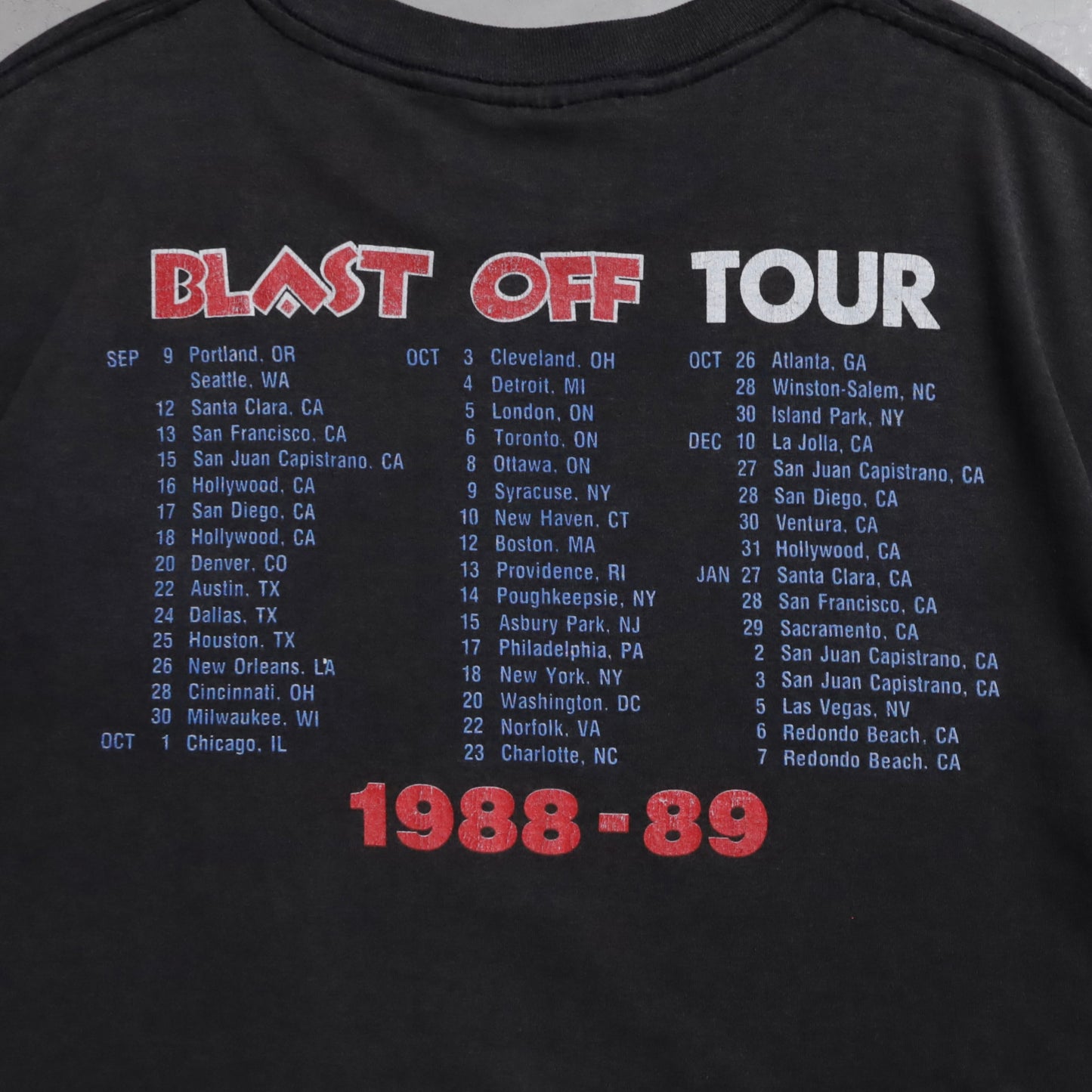 STRAY CATS "BLAST OFF TOUR"  MUSIC T-SHIRT (XLARGE/GOOD CONDITION)