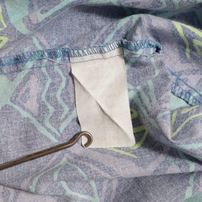 QUIKSILVER ALL-OVER PATTERN S/S B.D. SHIRT (XLARGE/GOOD CONDITION)