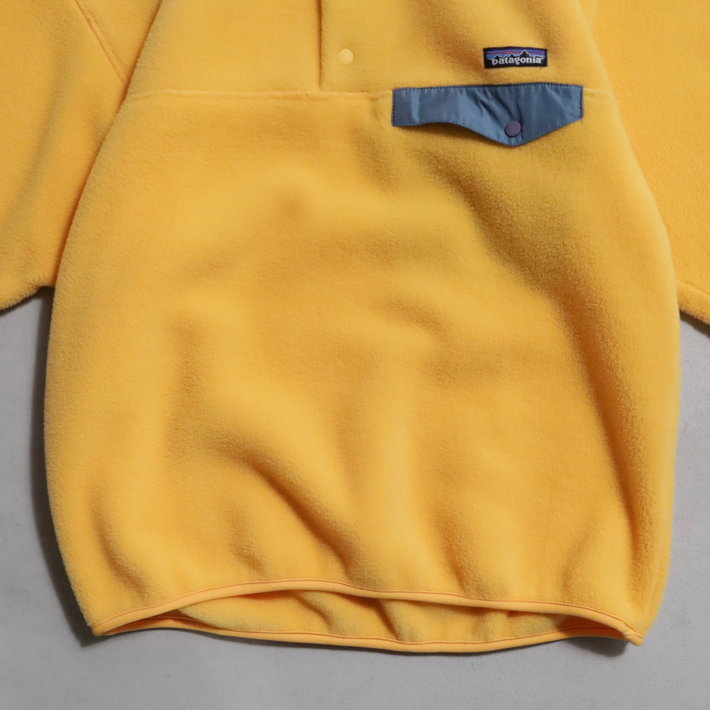 ALMOST DEAD STCOK PATAGONIA SNAP-T FLEECE JACKET (MEDIUM)