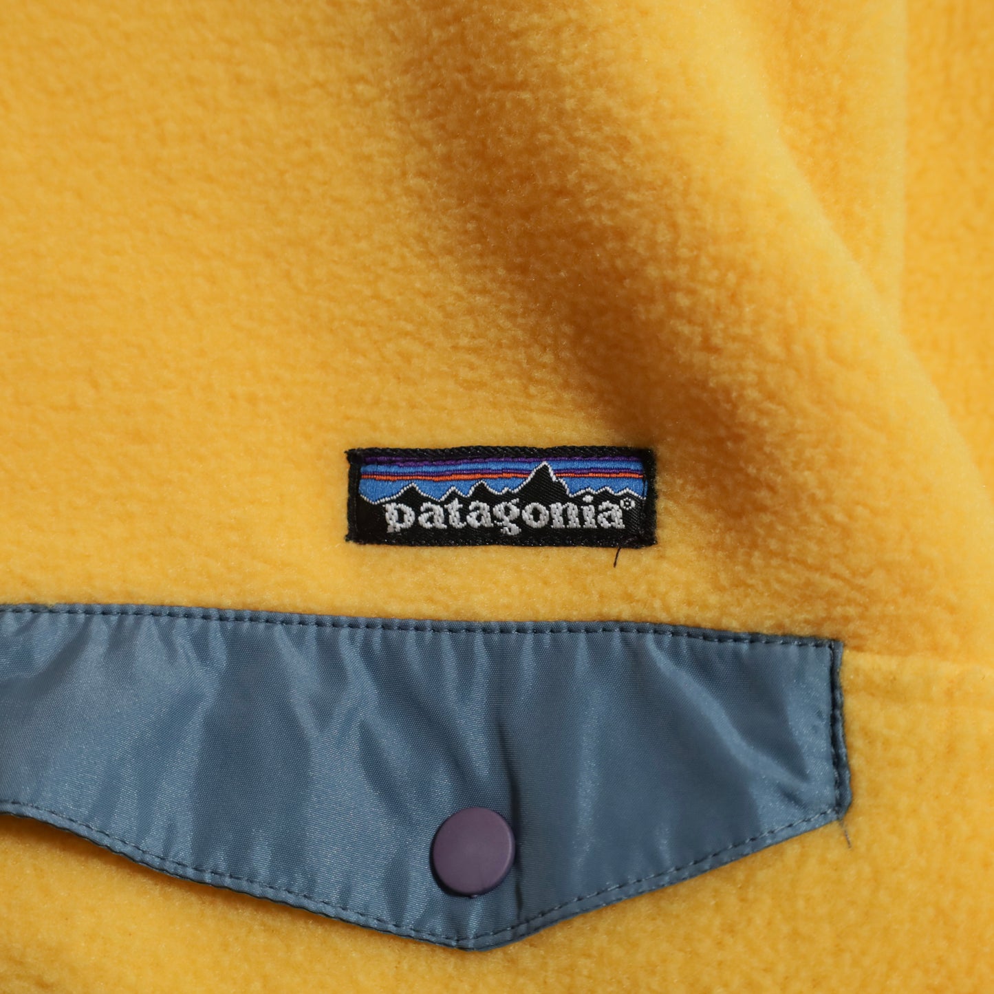ALMOST DEAD STCOK PATAGONIA SNAP-T FLEECE JACKET (MEDIUM)