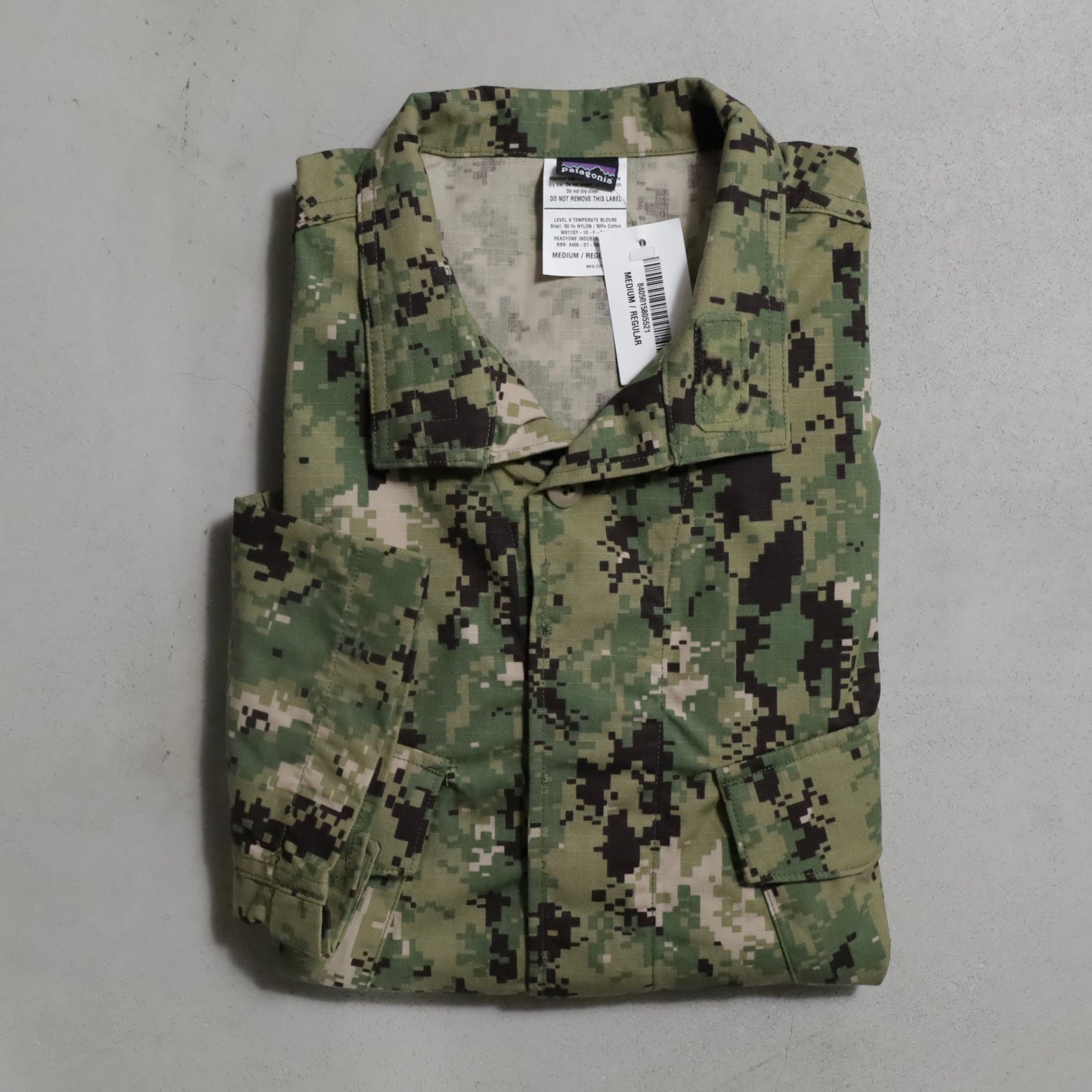 DEAD STOCK PATAGONIA MARS LEVEL 9 TEMPERATE BLOUSE (MEDIUM/REGULAR)