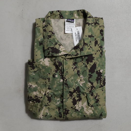 DEAD STOCK PATAGONIA MARS LEVEL 9 TEMPERATE BLOUSE (MEDIUM/REGULAR)