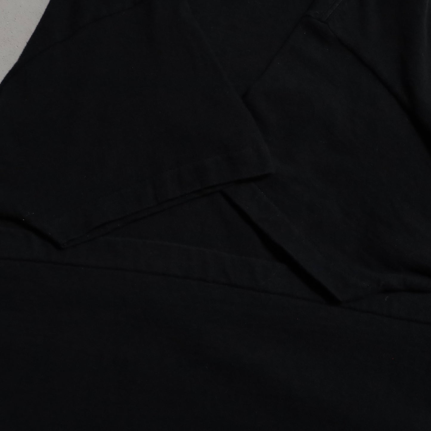 BVD BLACK PLAIN T-SHIRT (ONE POCKET/XLARGE/GOOD CONDITION)