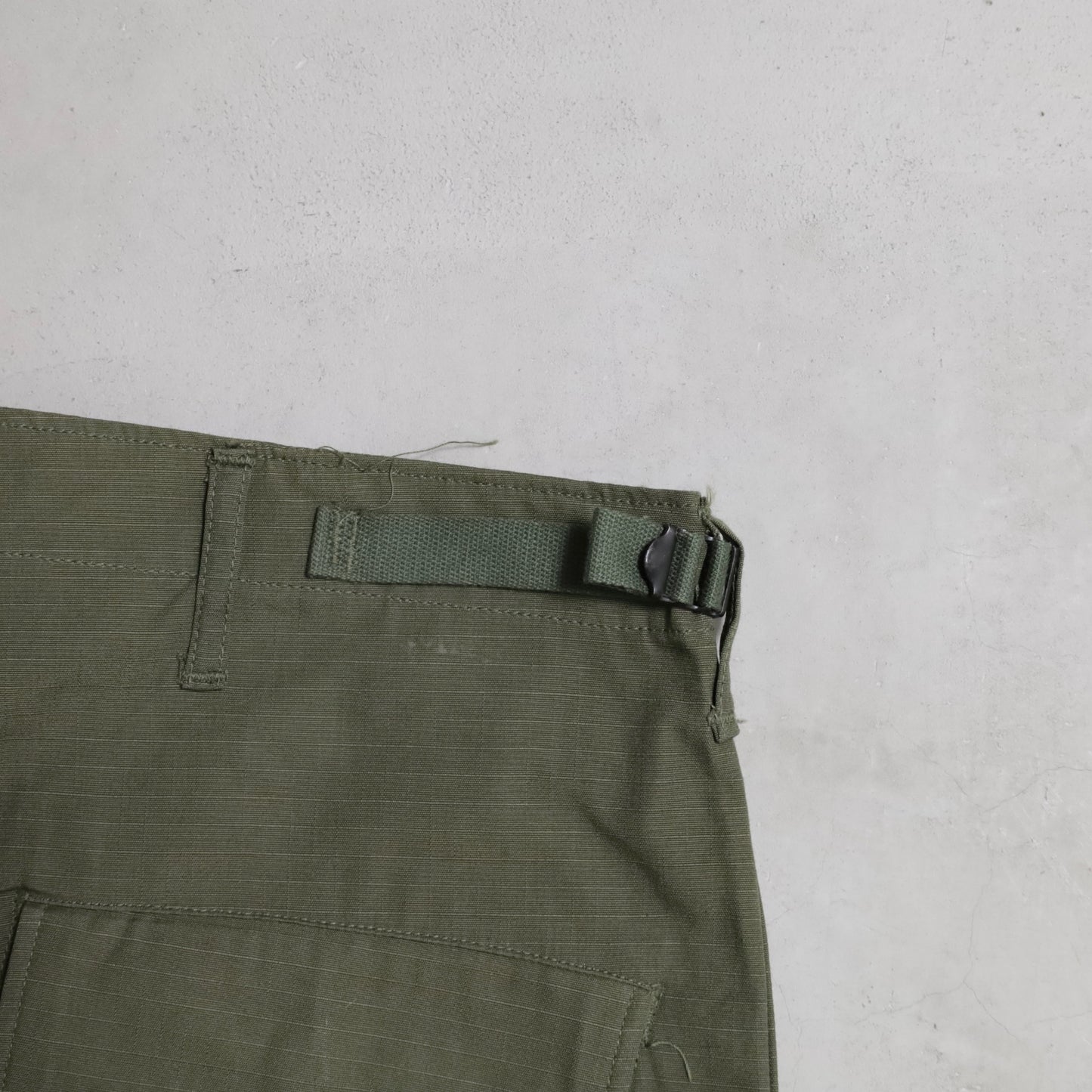 DEAD STOCK U.S.ARMY JUNGLE FATIGUE PANTS 5TH TYPE (LARGE-SHORT)
