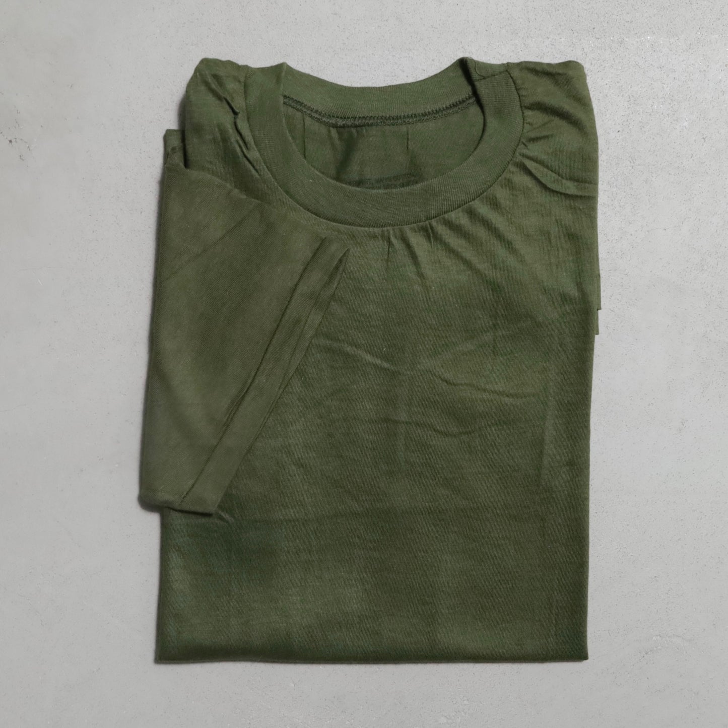 DEAD STOCK U.S.MILITARY COTTON UNDERSHIRT (LARGE 42-44)