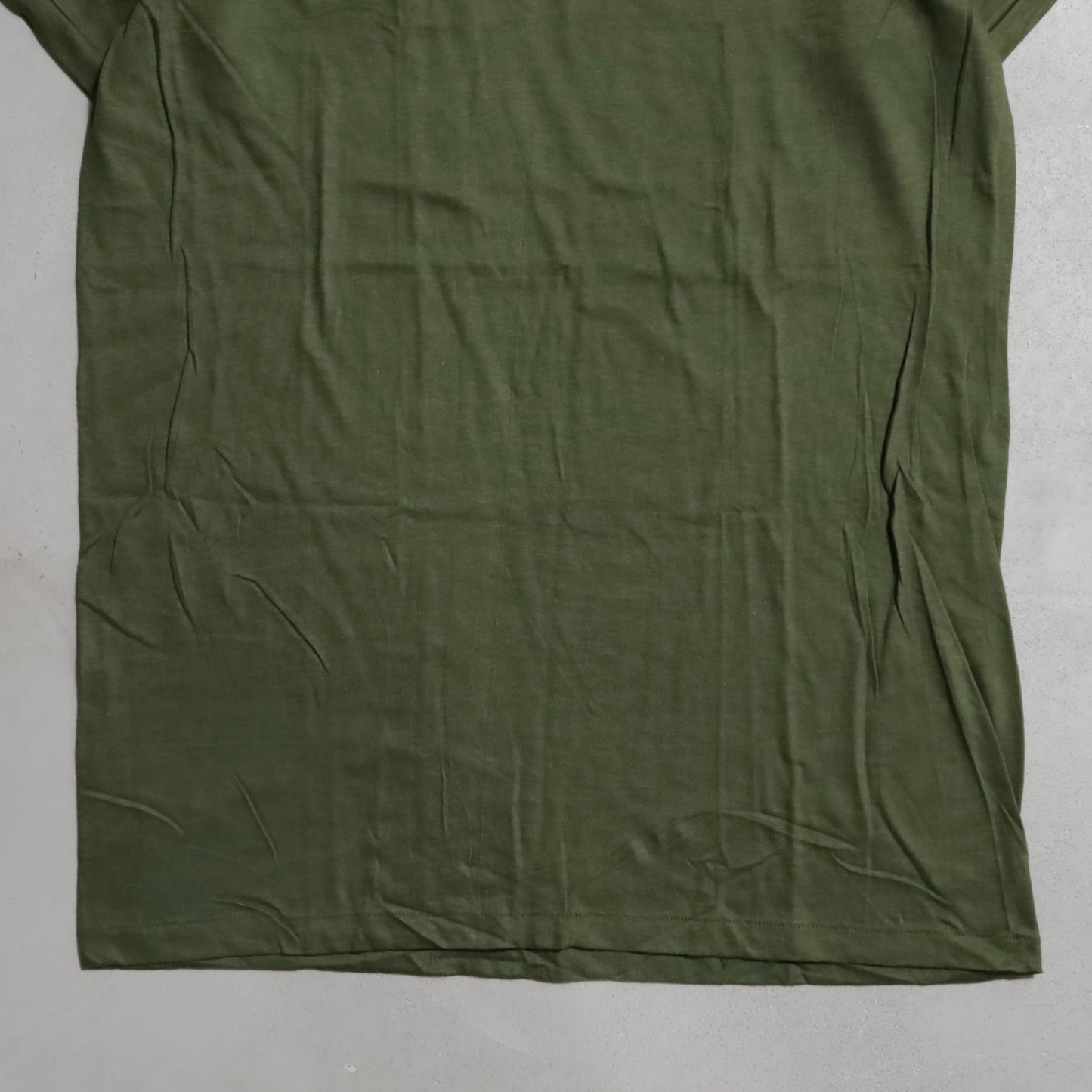 DEAD STOCK U.S.MILITARY COTTON UNDERSHIRT (LARGE 42-44)