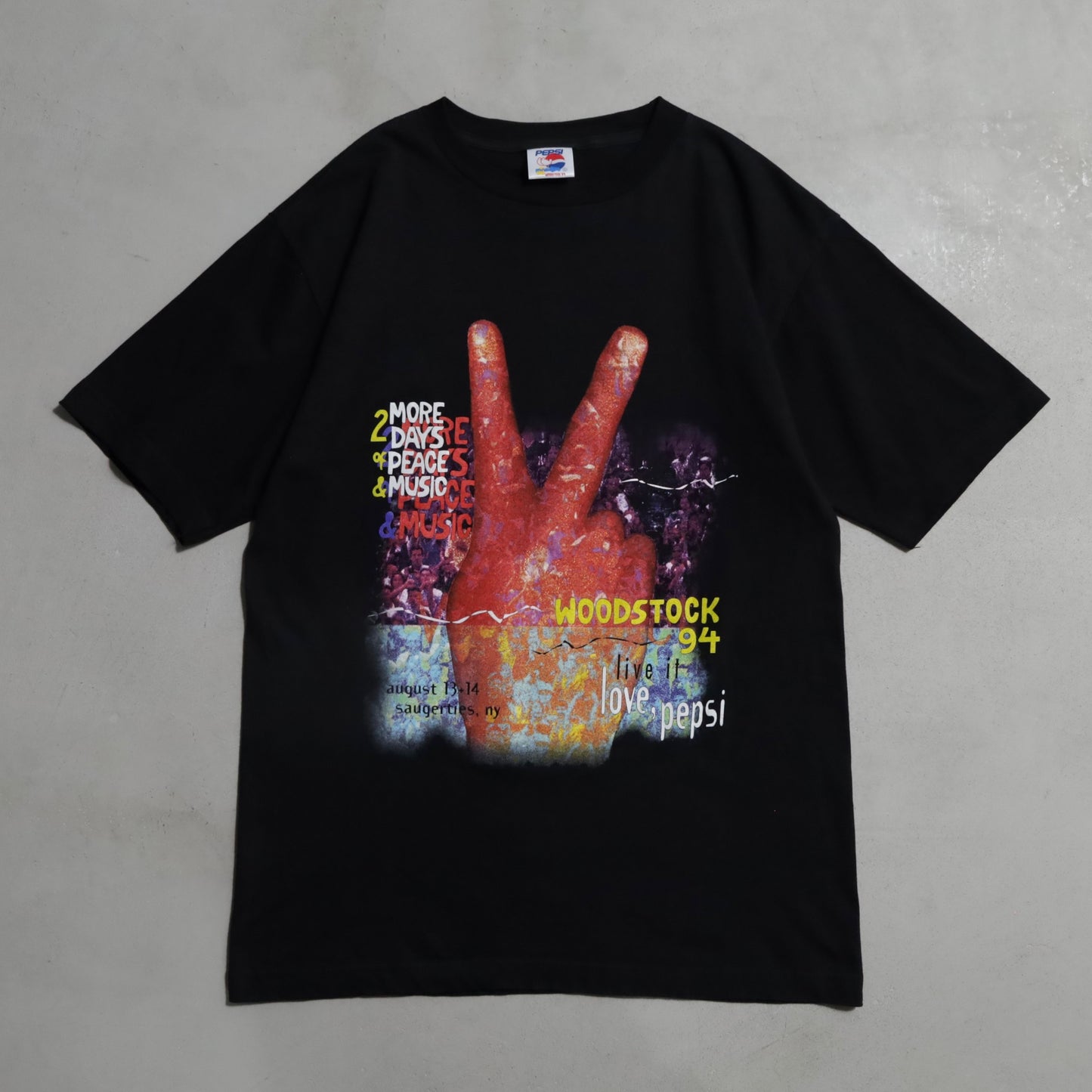 WOODSTOCK '94 MUSIC T-SHIRT (25TH ANNIVERSARY/LARGE/MINT CONDITION)