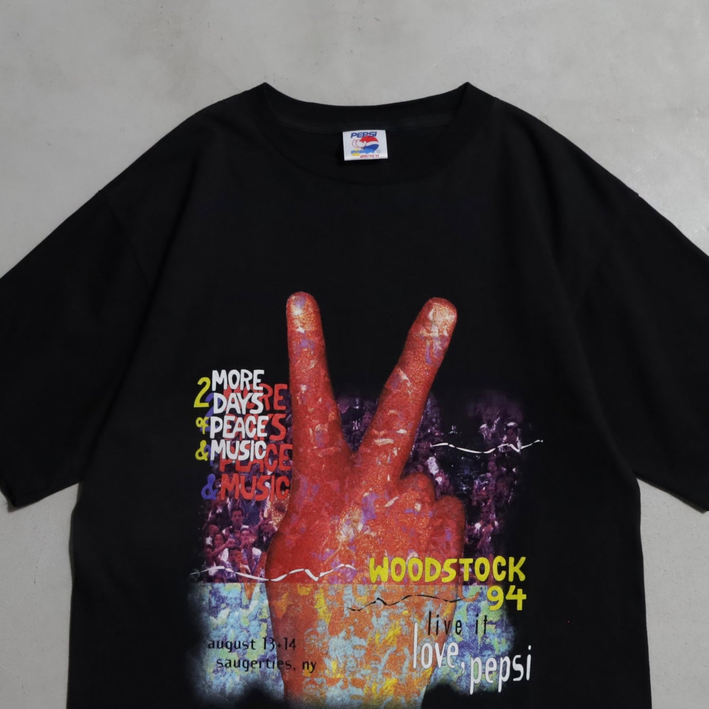 WOODSTOCK '94 MUSIC T-SHIRT (25TH ANNIVERSARY/LARGE/MINT CONDITION)