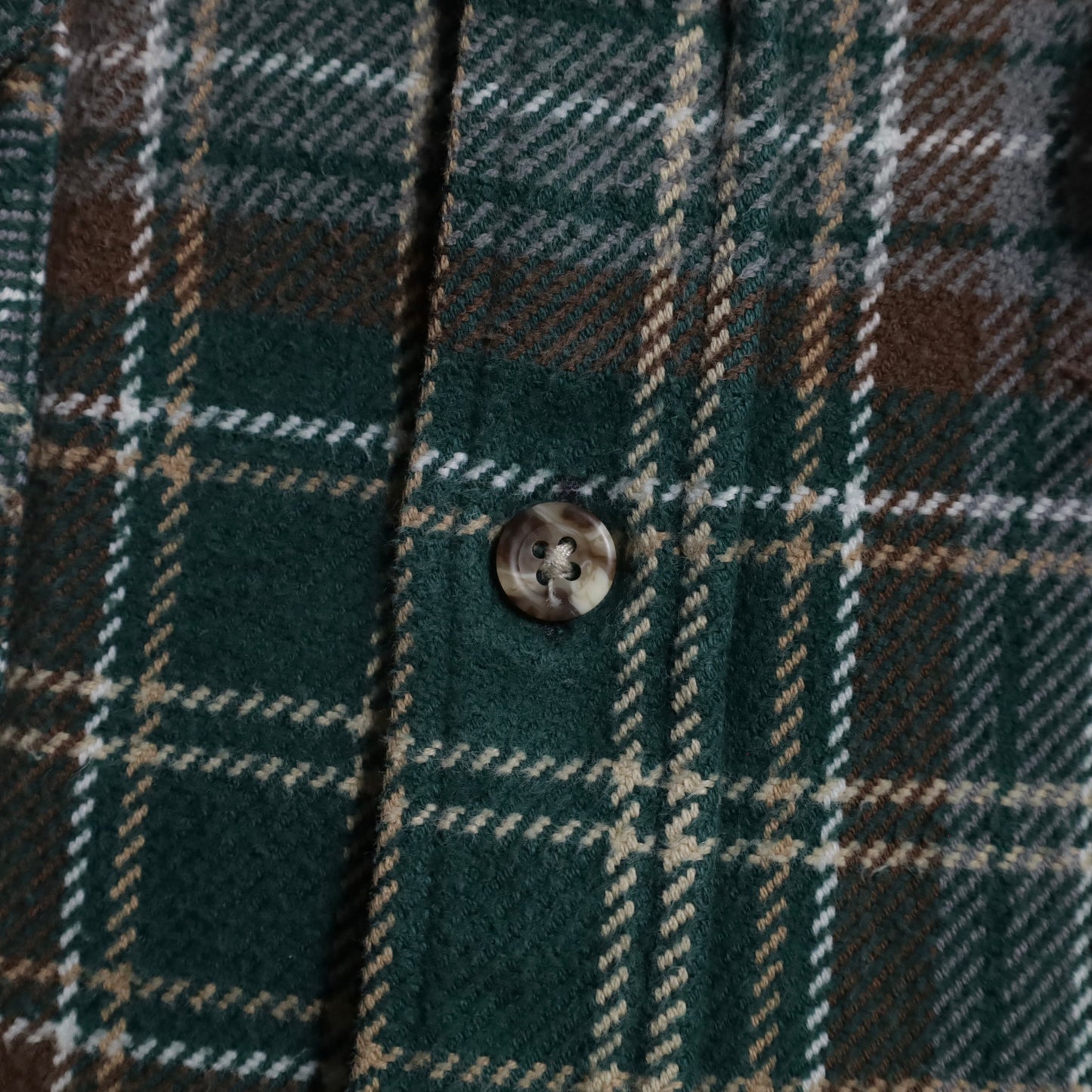 FIVEBROTHER PLAID HEAVY FLANNEL SHIRT (LARGE/GOOD CONDITION)