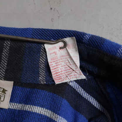 FIVEBROTHER PLAID HEAVY FLANNEL SHIRT (MEDIUM/GOOD CONDITION)