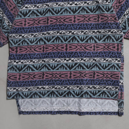 QUIKSILVER STRIPED PATTERN T-SHIRT (LARGE/GOOD CONDITION)