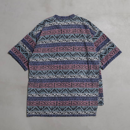 QUIKSILVER STRIPED PATTERN T-SHIRT (LARGE/GOOD CONDITION)