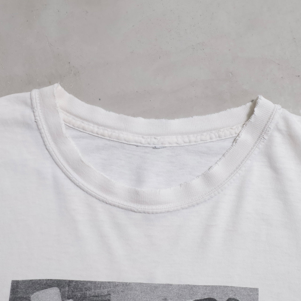 THE LEE HARVEY OSWALD BAND MUSIC T-SHIRT (GOOD USED CONDITION)