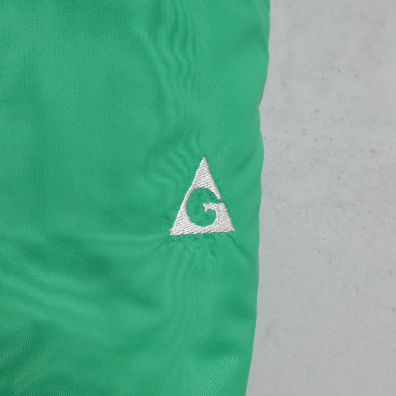 GERRY REVERSIBLE DOWN VEST (MEDIUM/GOOD CONDITION)